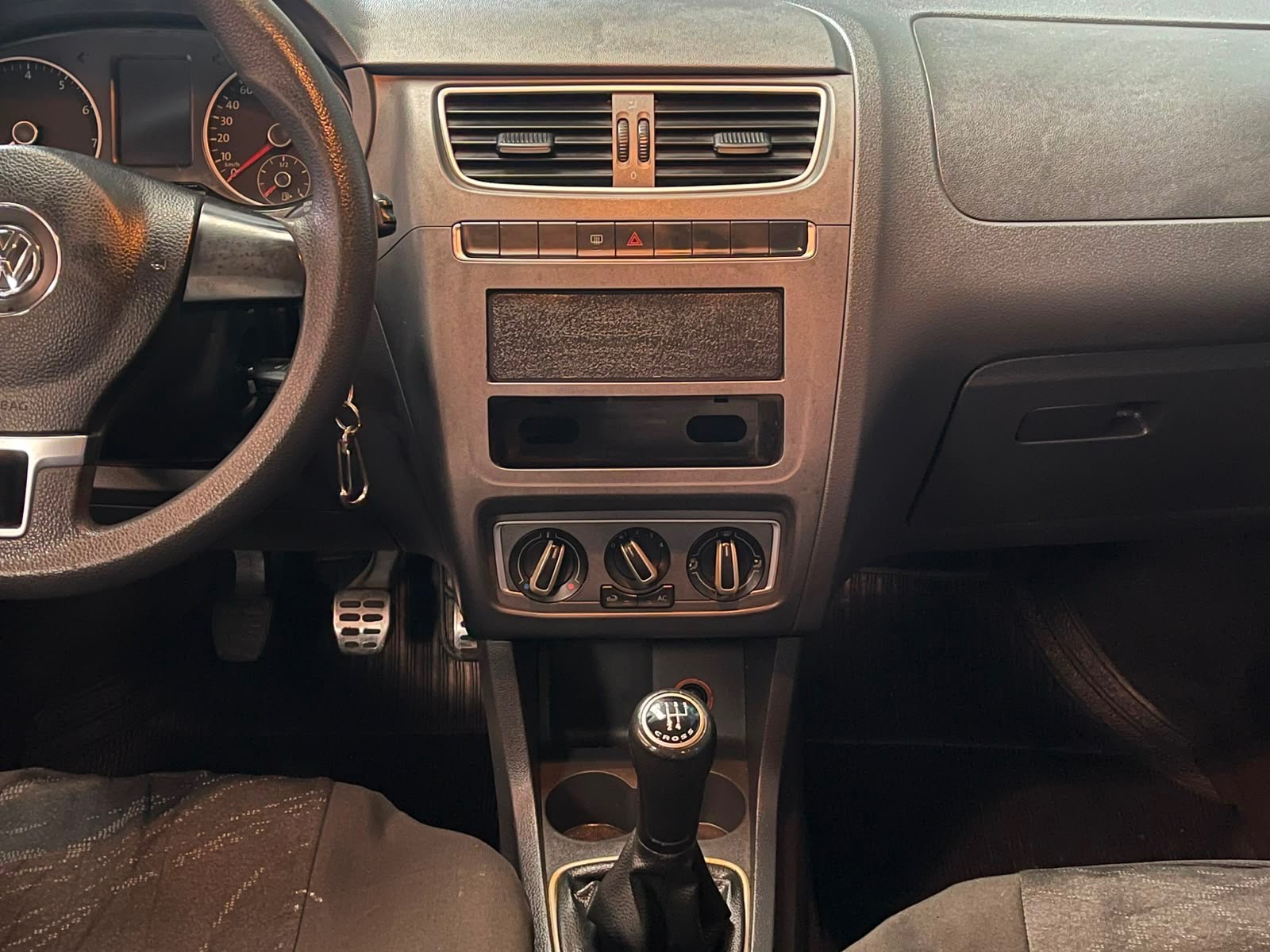 Foto 6 de Volkswagen Space Cross I/VW GII 2014