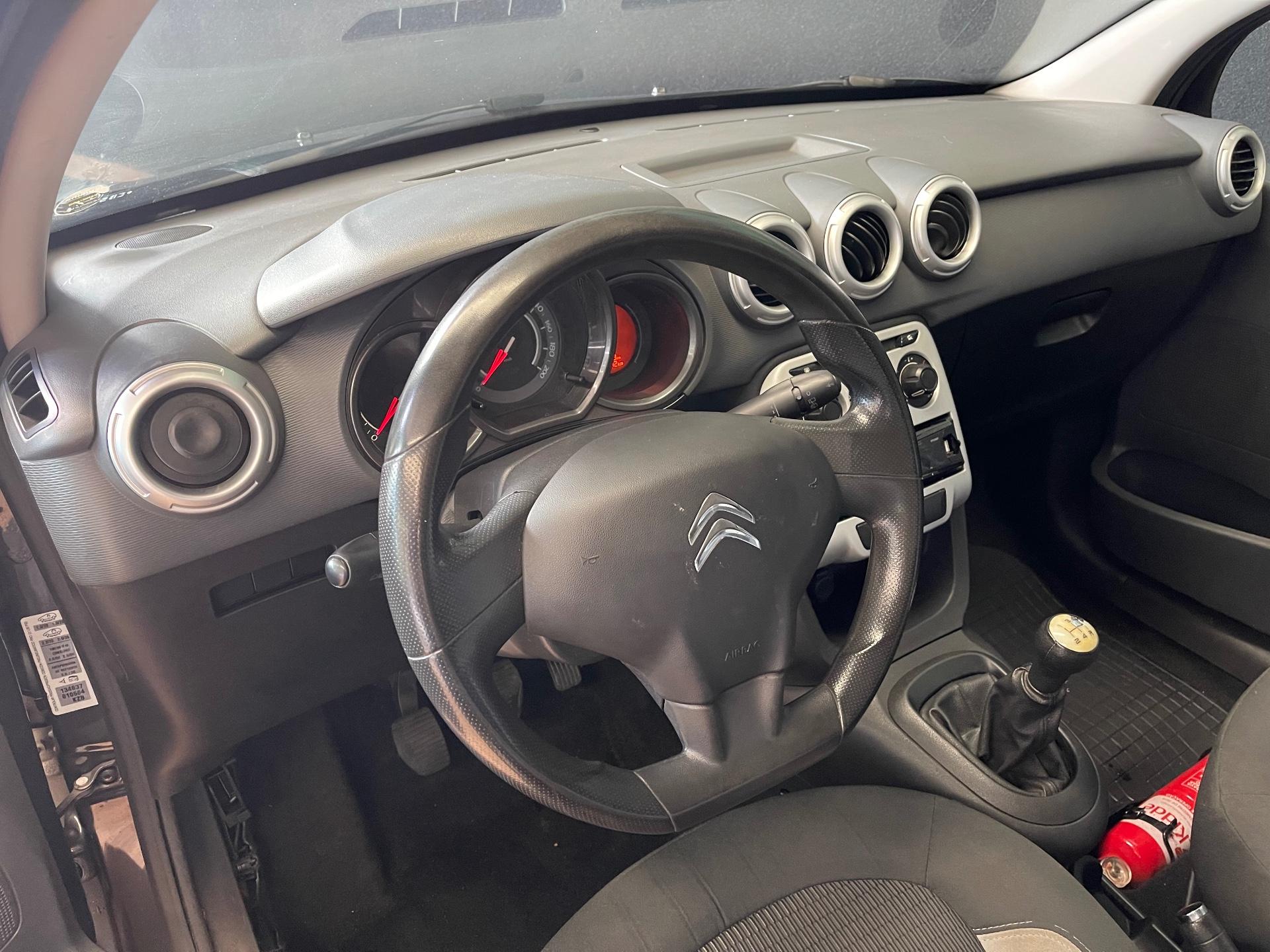 Foto 8 de Citroën C3 CITROEN /C3 90M TENDANCE 2014