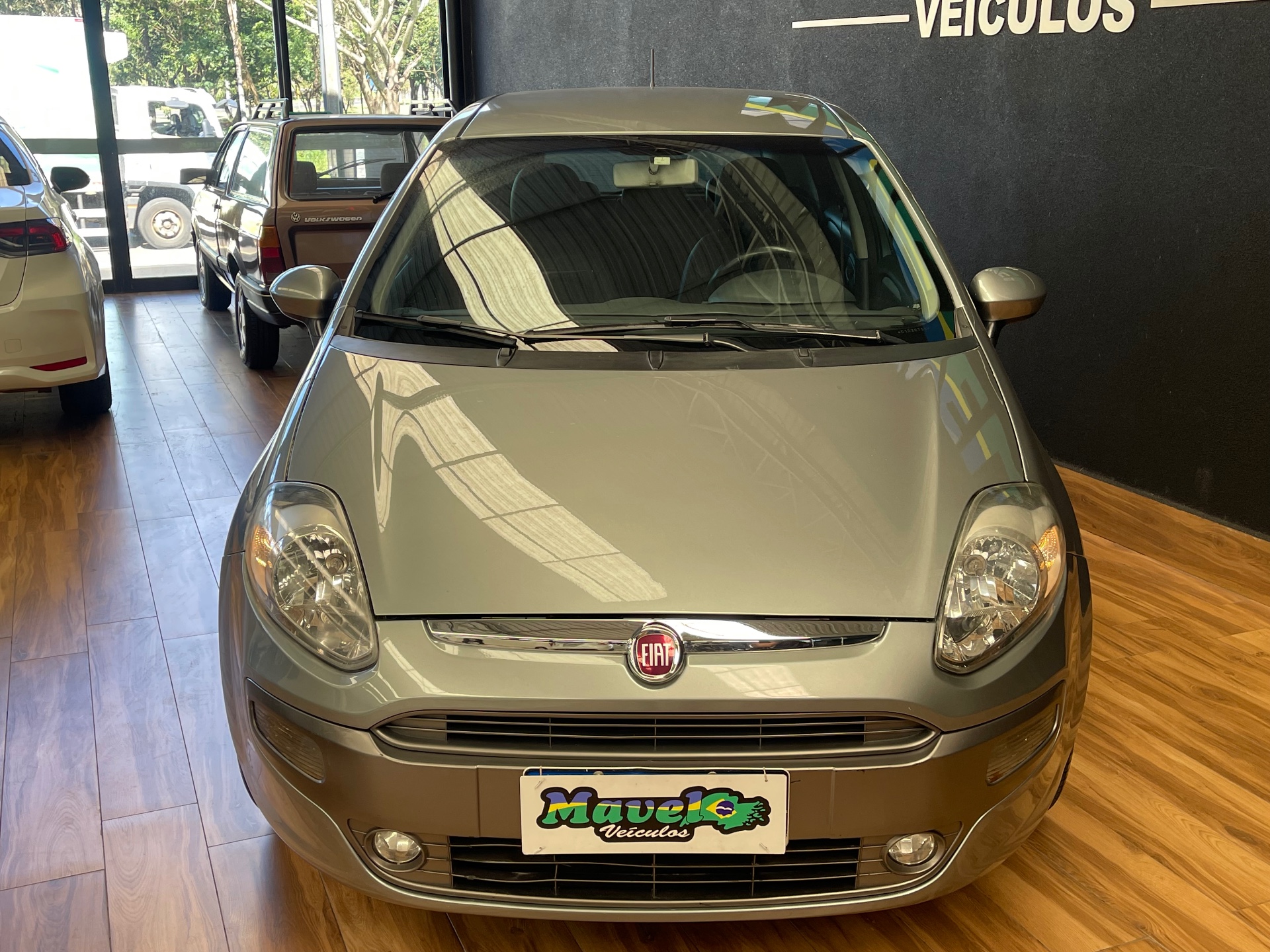 Foto 2 de Fiat Punto ESSEN. 1.6 DL 2013