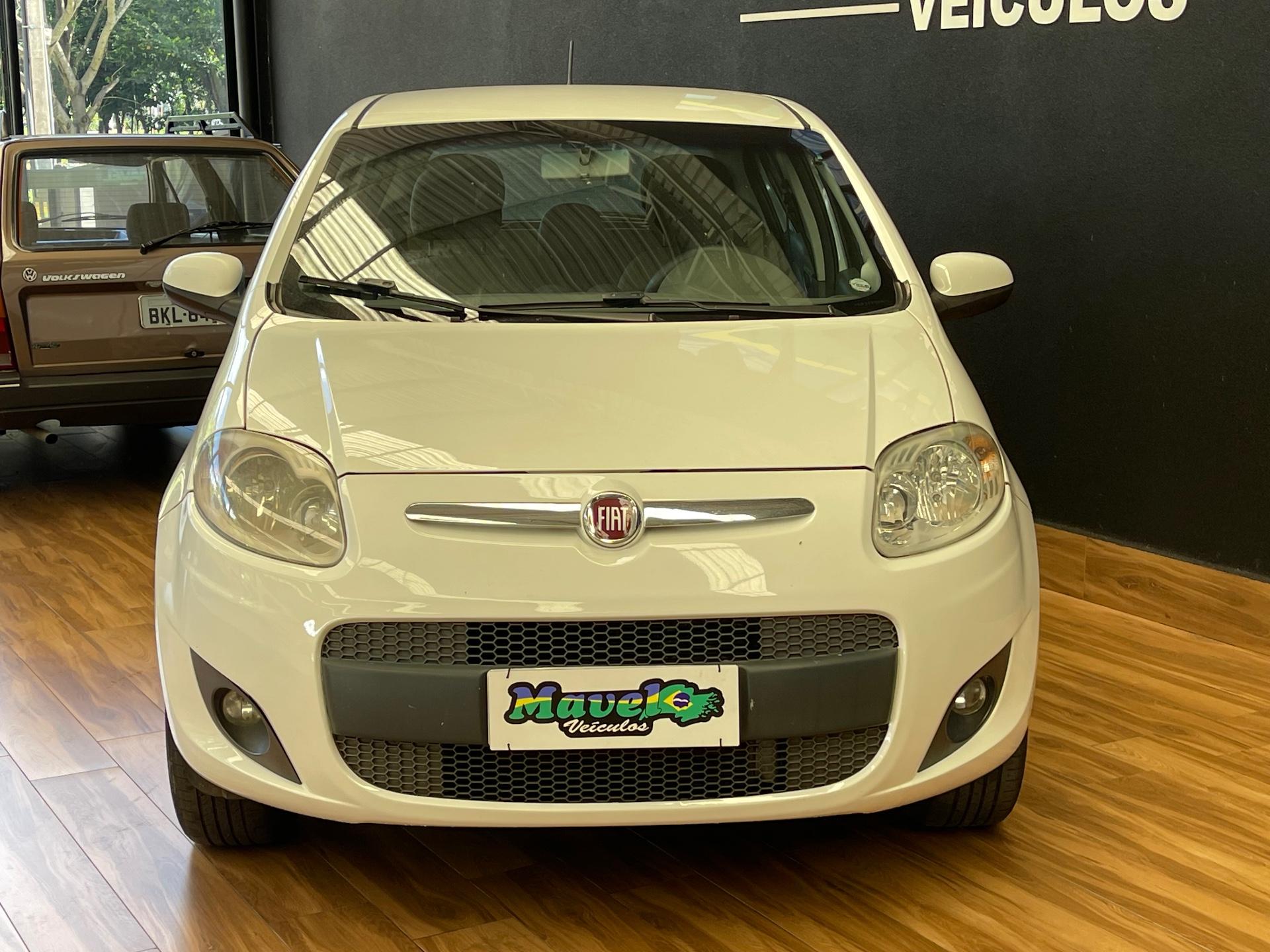 Foto 2 de Fiat Palio ESSENCE 1.6 2014
