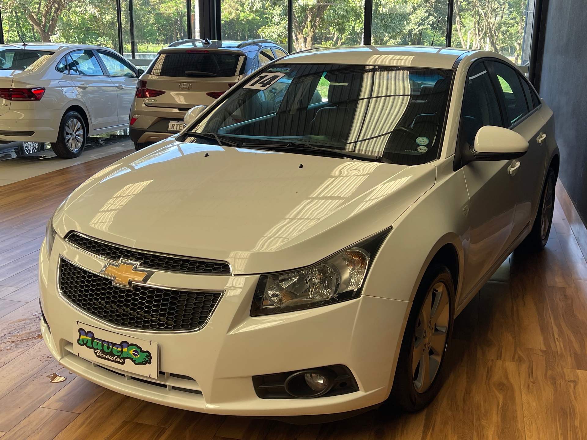 Foto 3 de Chevrolet Cruze LT NB 2014