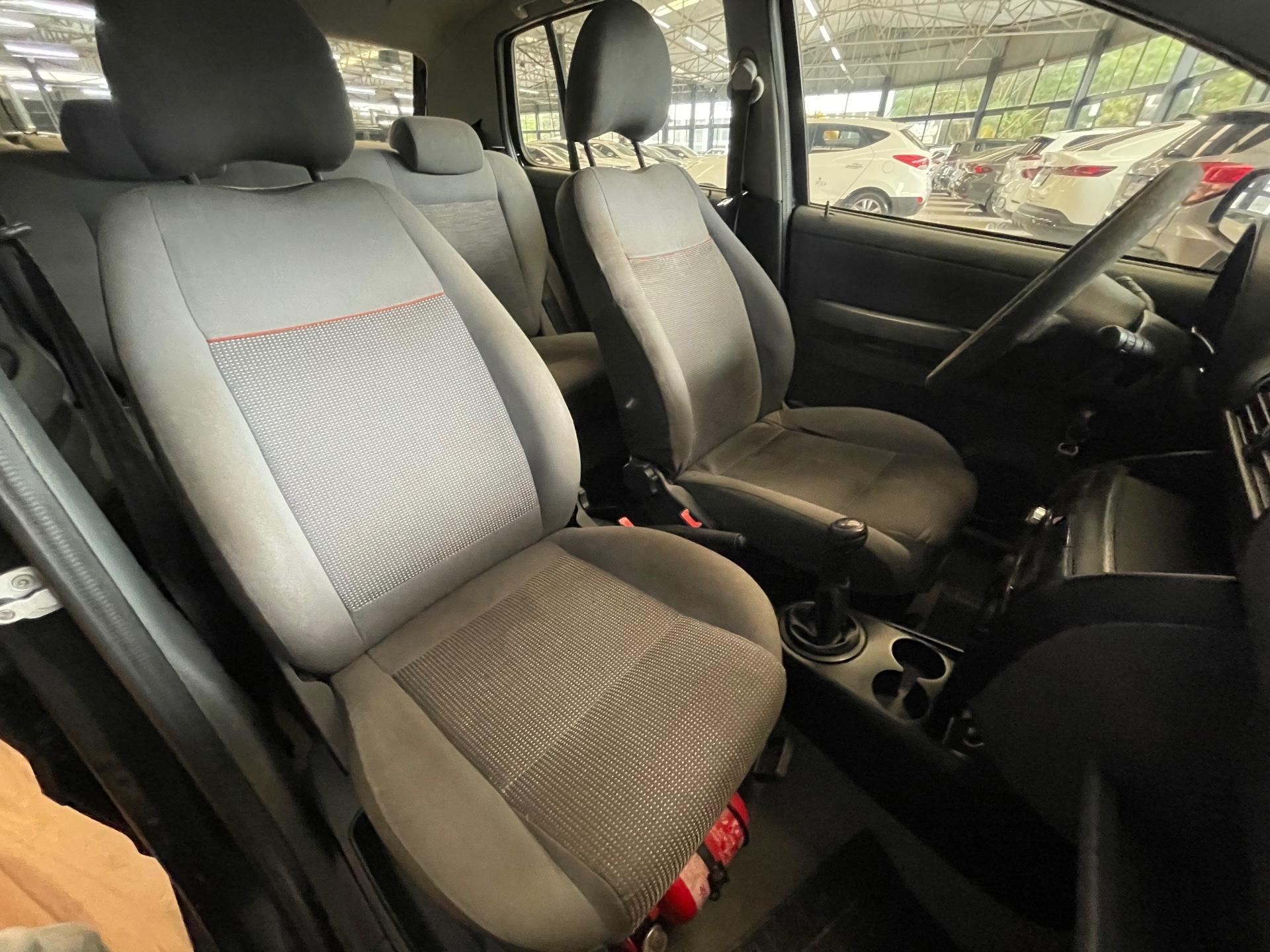Foto 9 de Volkswagen Fox W/ 1.6 PLUS 2009