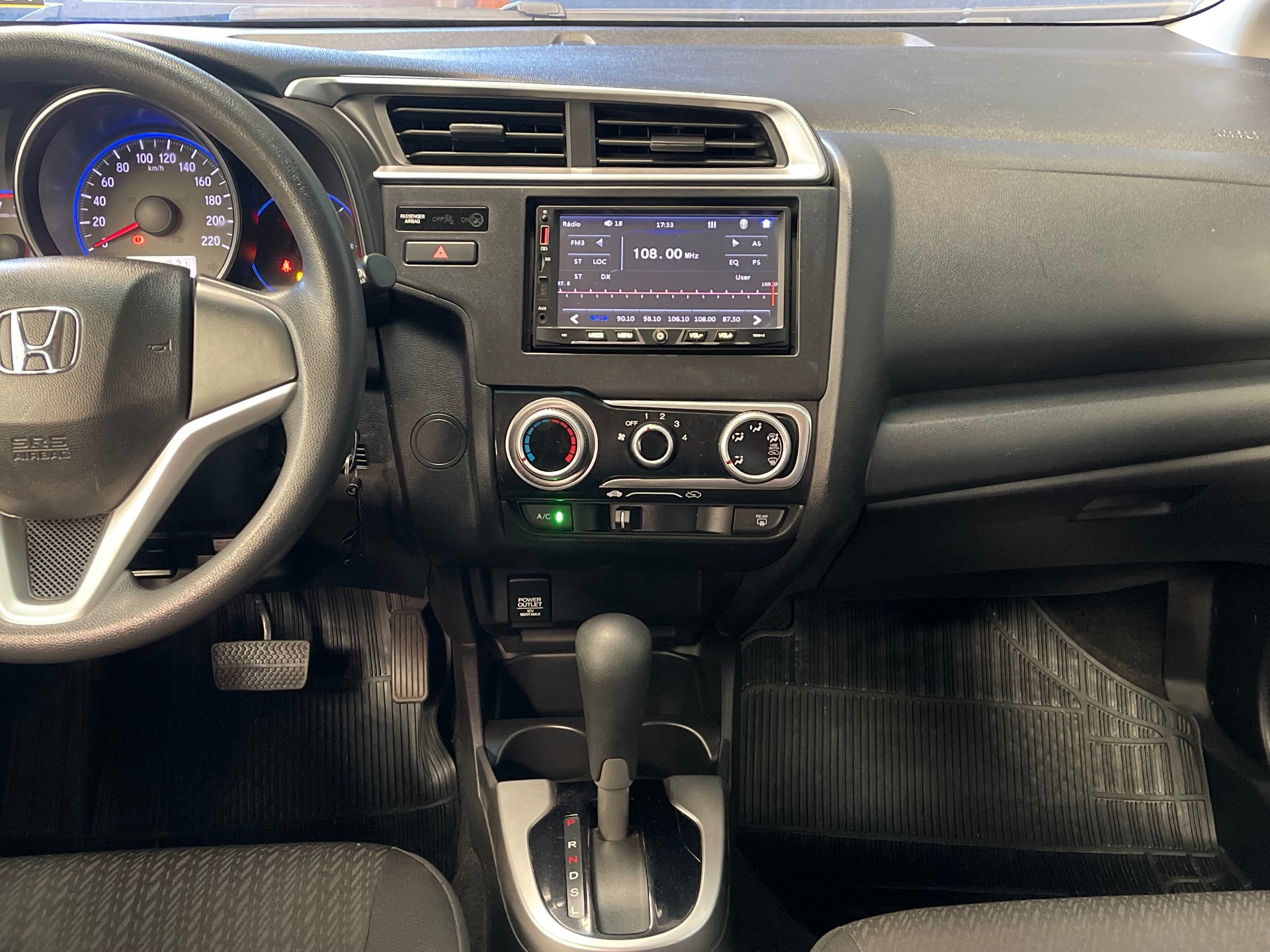 Foto 6 de Honda Fit LX CVT 2018