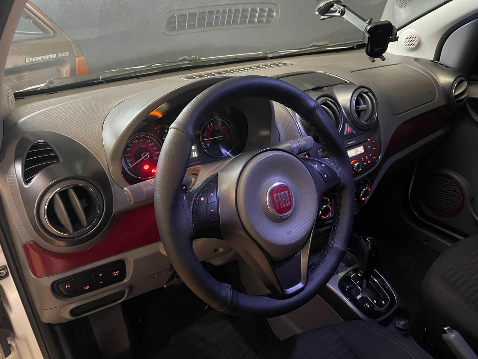 Foto 8 de Fiat Palio SPORTING 1.6 2015