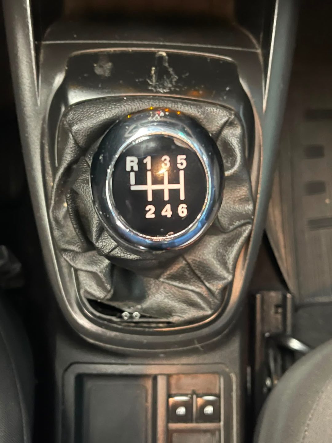 Foto 7 de Chevrolet Onix 10MT JOYE 2019