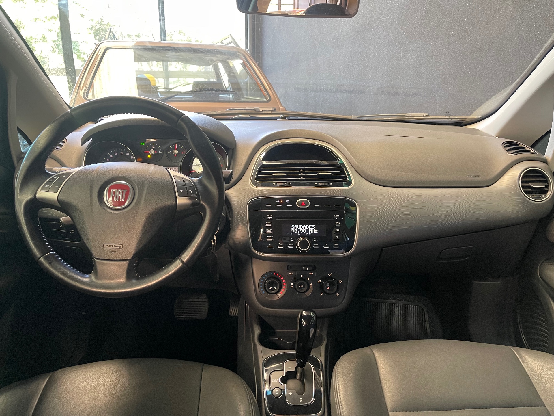 Foto 4 de Fiat Punto ESSEN. 1.6 DL 2013