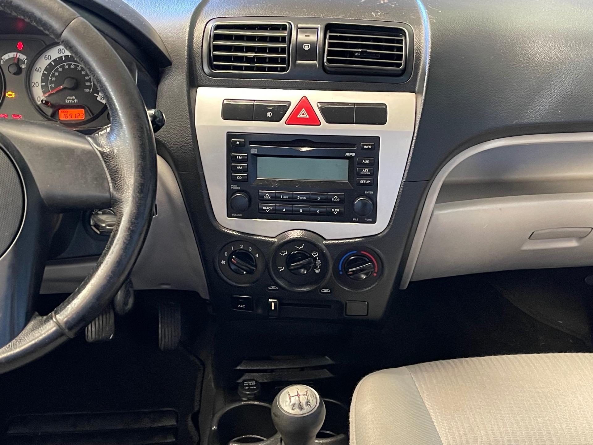 Foto 6 de Kia Picanto / EX3 1.0L 2011