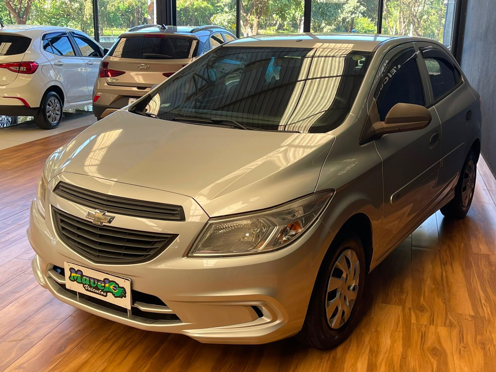 Foto 3 de Chevrolet Onix 1.0MT LS 2015
