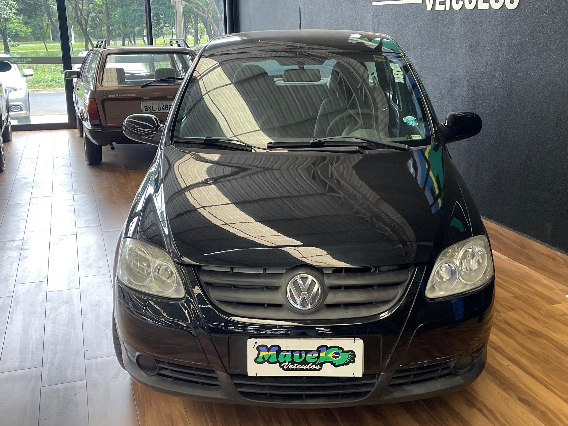 Foto 2 de Volkswagen Fox W/ 1.6 PLUS 2009