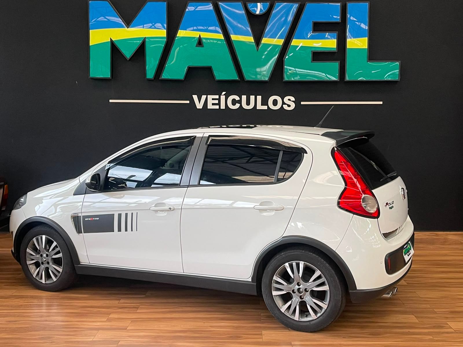 Foto 11 de Fiat Palio SPORTING 1.6 2015