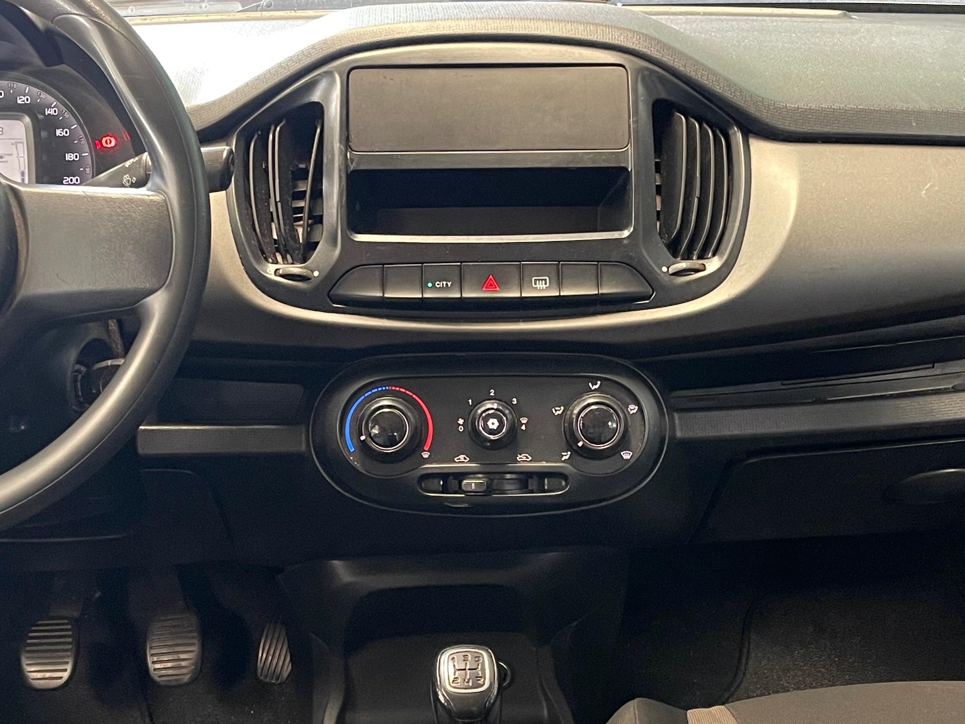 Foto 6 de Fiat Uno WAY 1.0 E 2020
