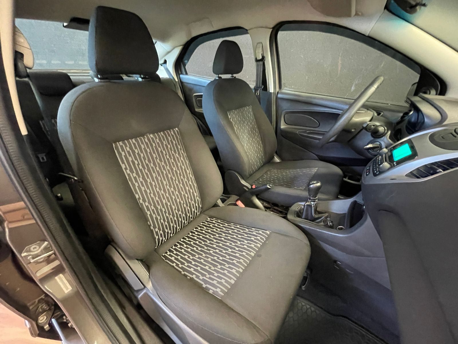 Foto 9 de Ford KA SE 1.0 SD C 2020