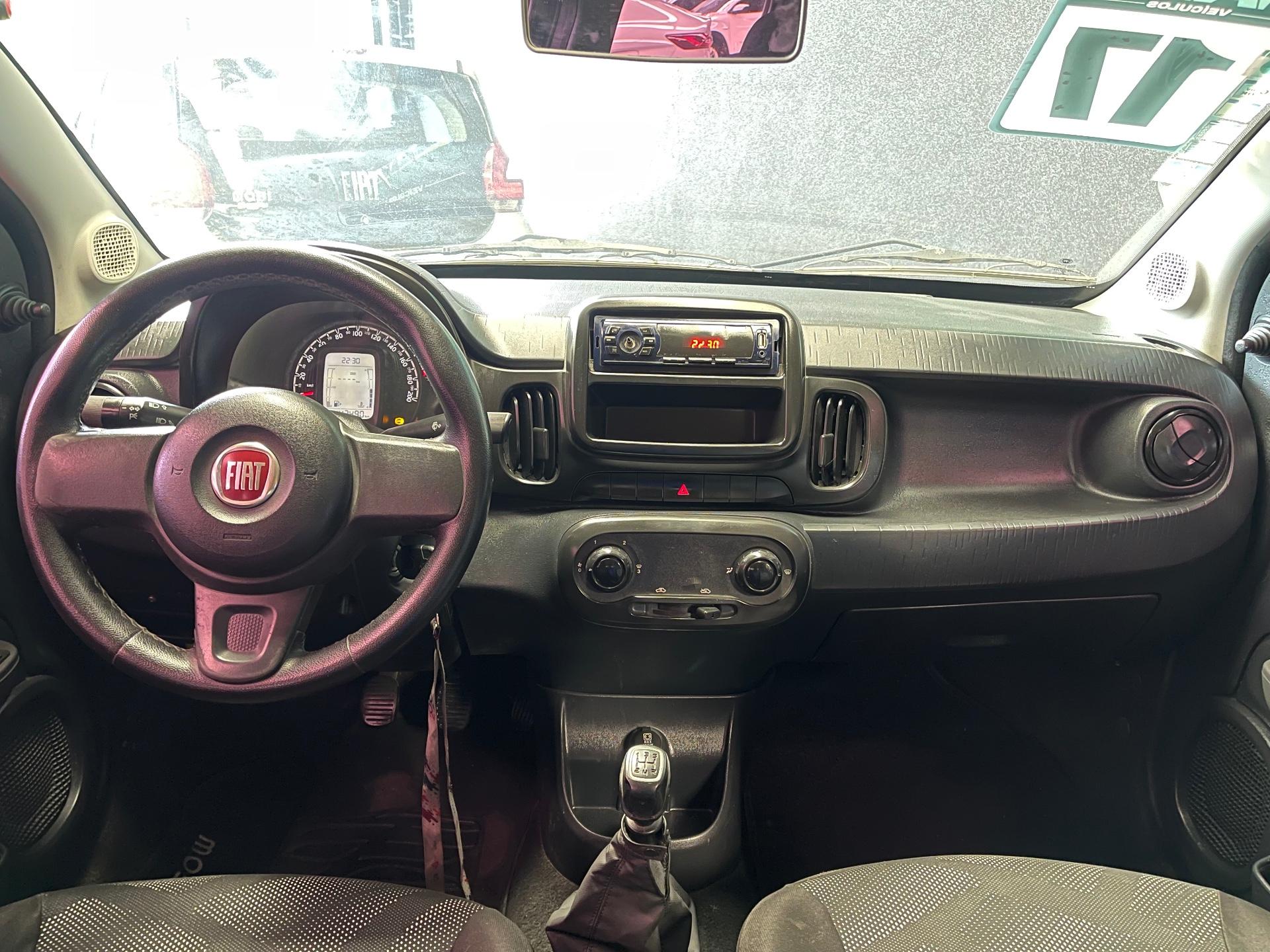 Foto 4 de Fiat Mobi EASY 1.0 Fire Flex 5p. 2017