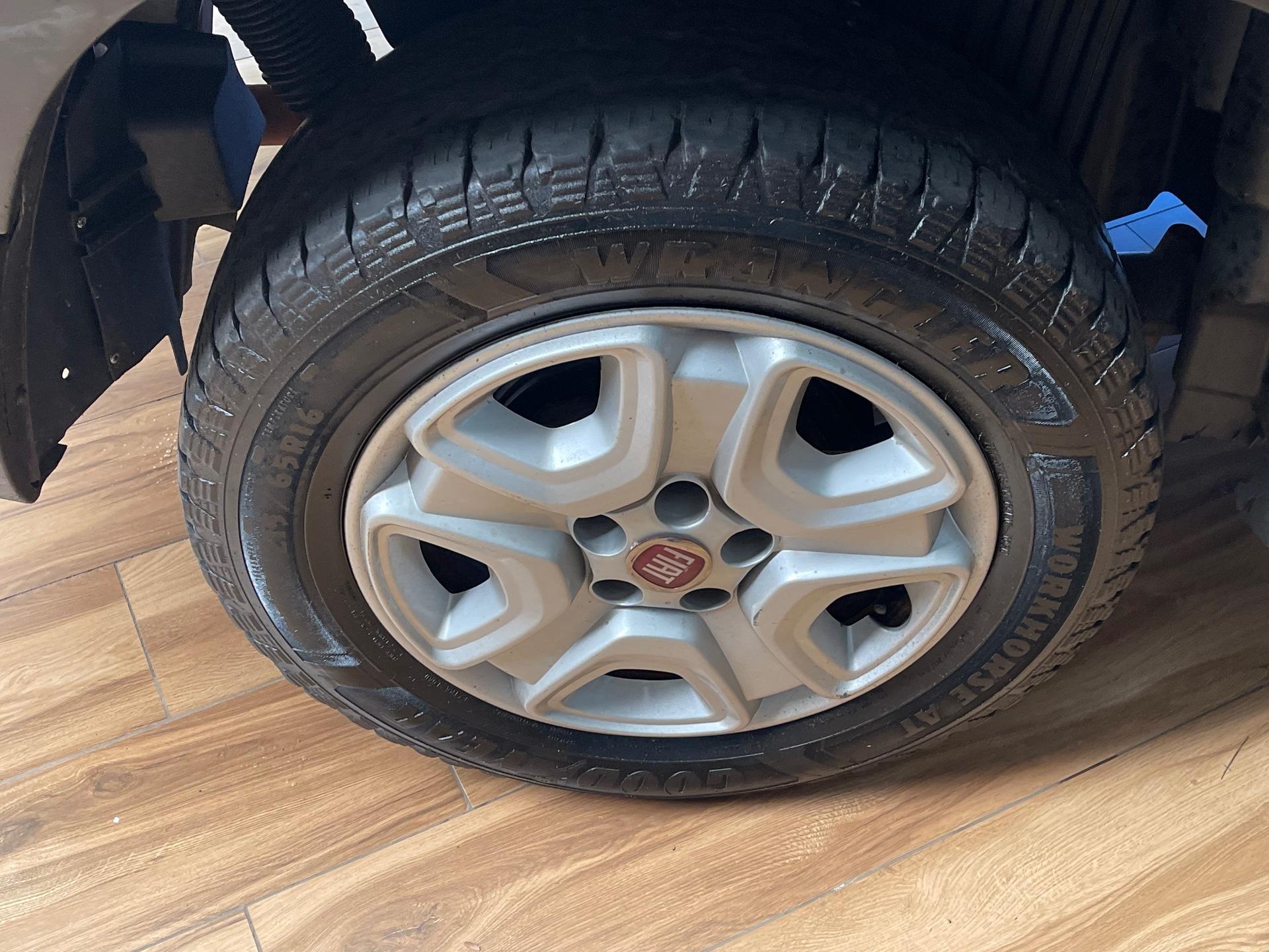 Foto 14 de Fiat Toro ENDURANCE MT5 2021