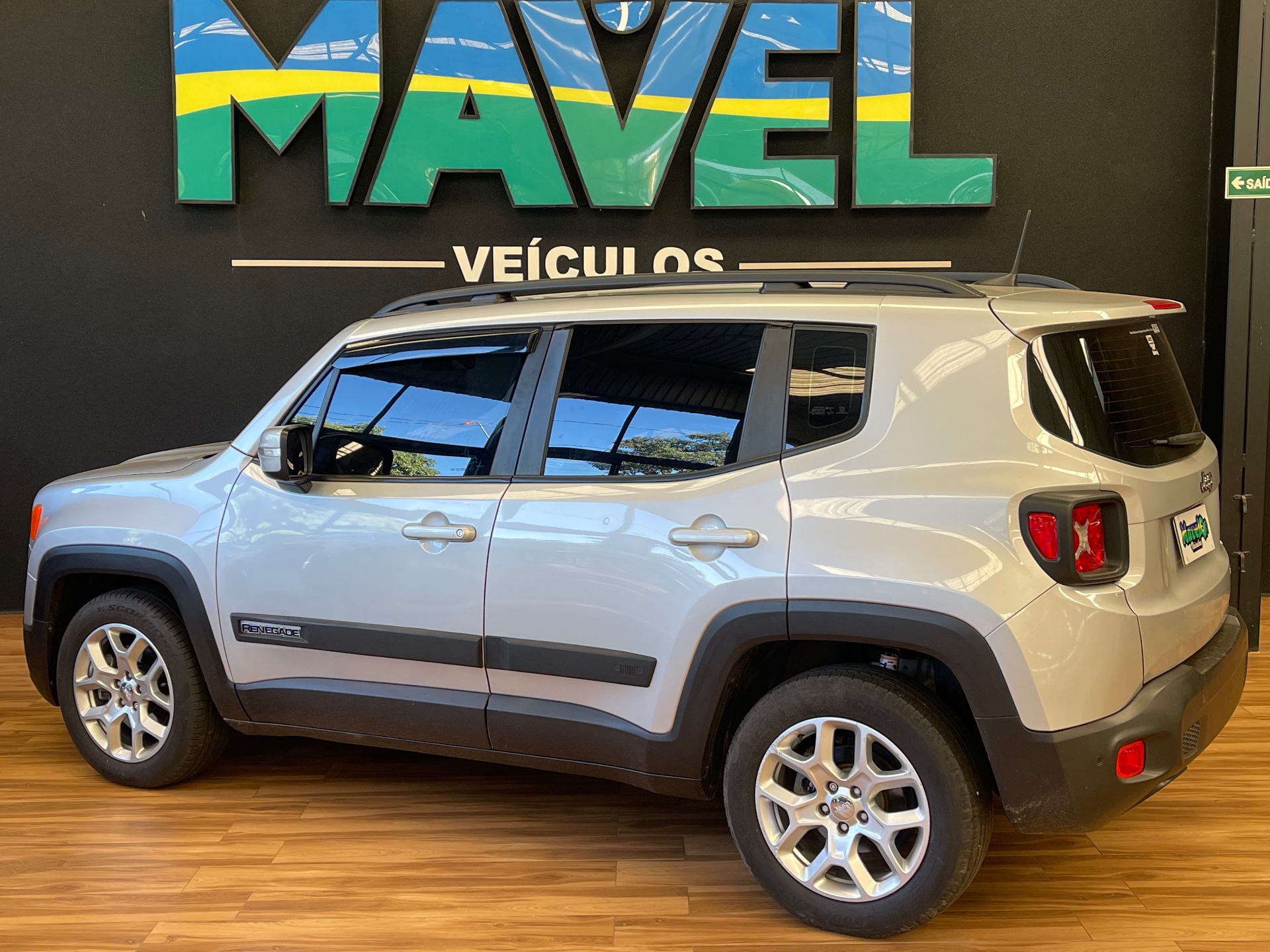 Foto 11 de Jeep Renegade LNGTD AT 2017