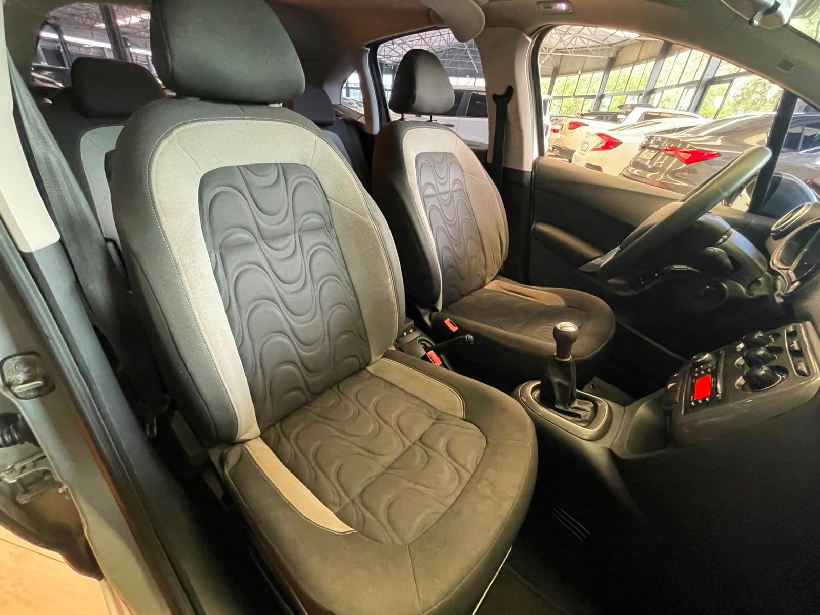 Foto 9 de Citroën C3 Mec. 1.5 TENDANCE 2013