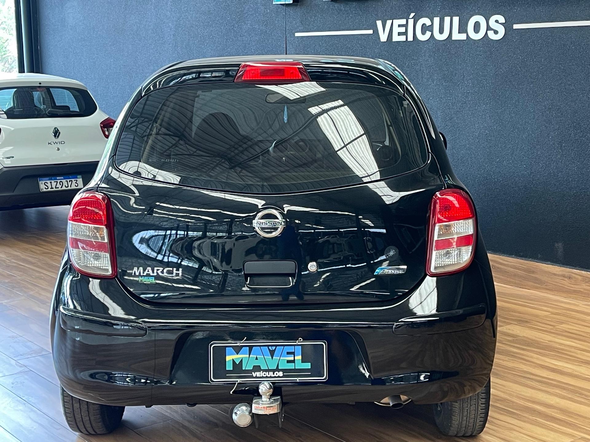 Foto 12 de Nissan March / 1.0 FLEX 2012