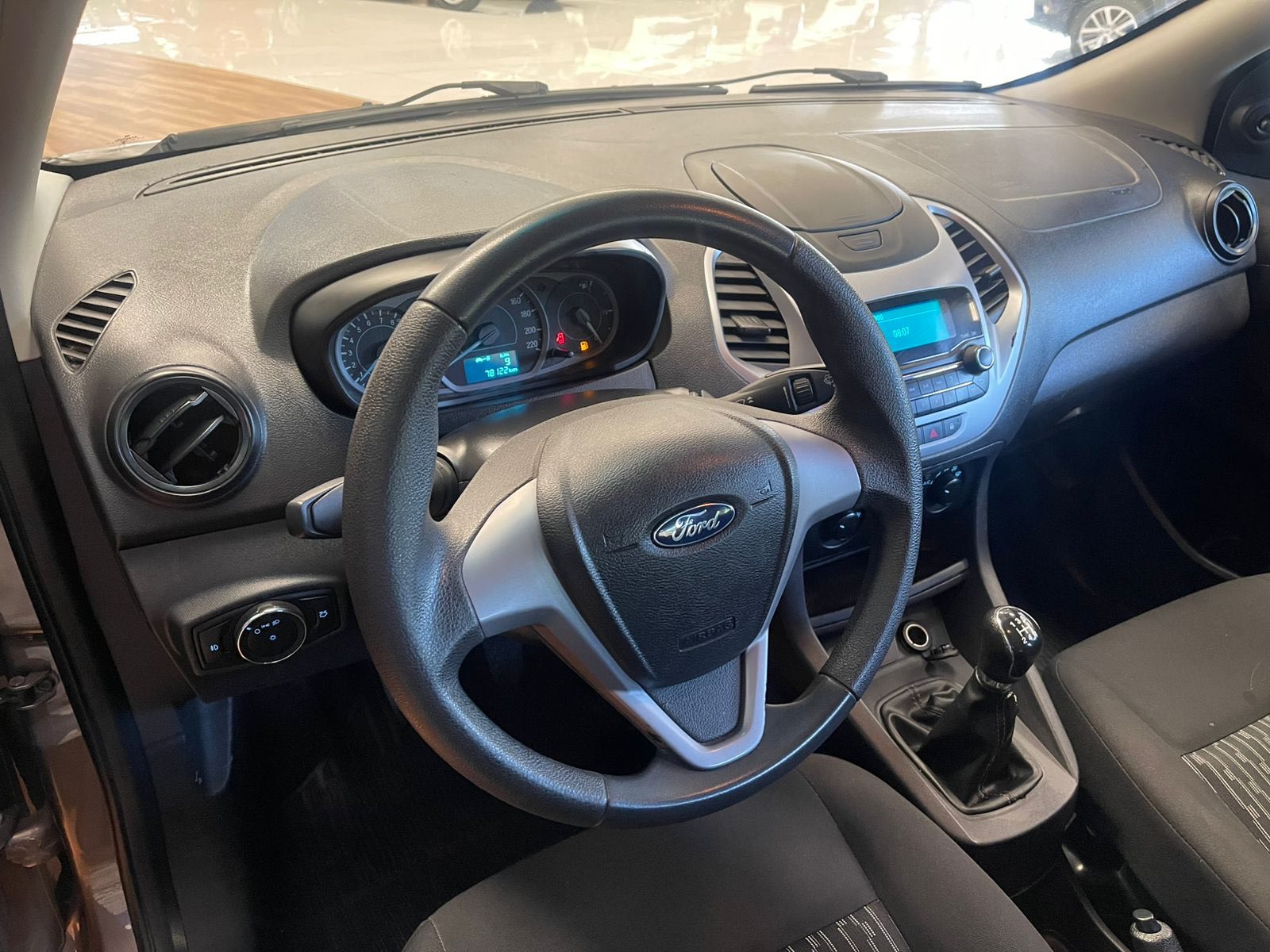 Foto 8 de Ford KA SE 1.0 SD C 2020