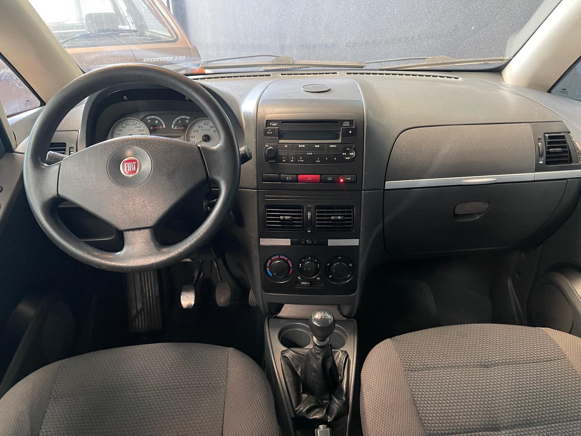 Foto 4 de Fiat Idea ELX FLEX 2009