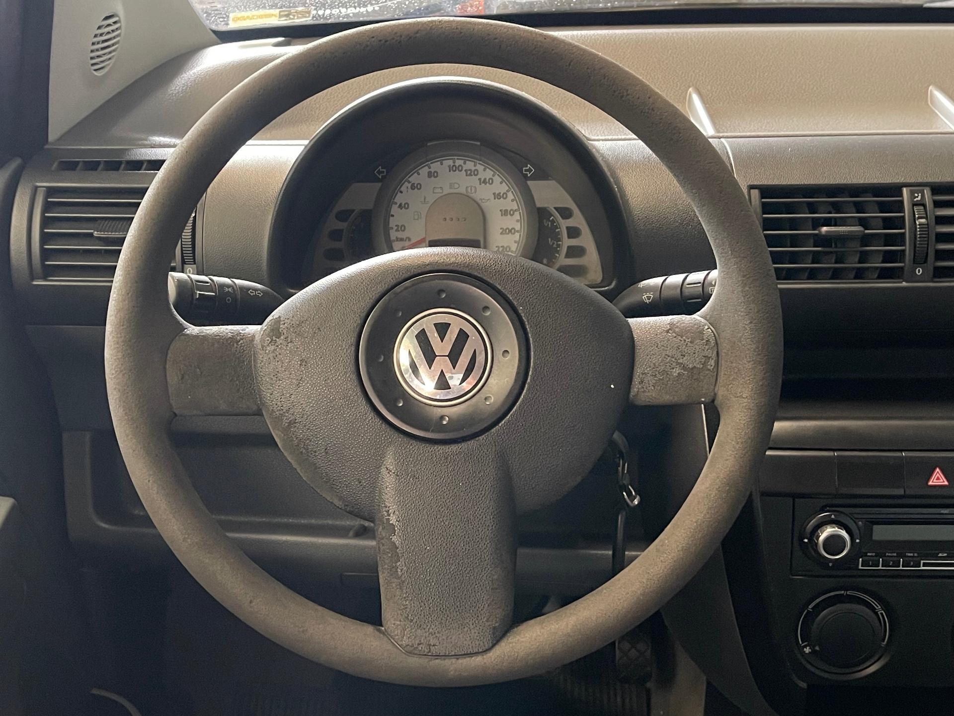 Foto 5 de Volkswagen Fox W/ 1.6 PLUS 2009