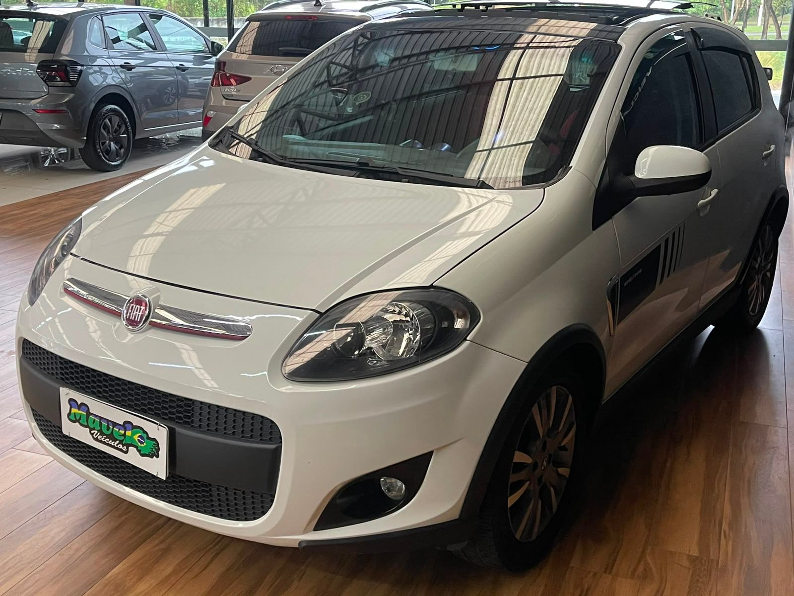 Foto 3 de Fiat Palio SPORTING 1.6 2015