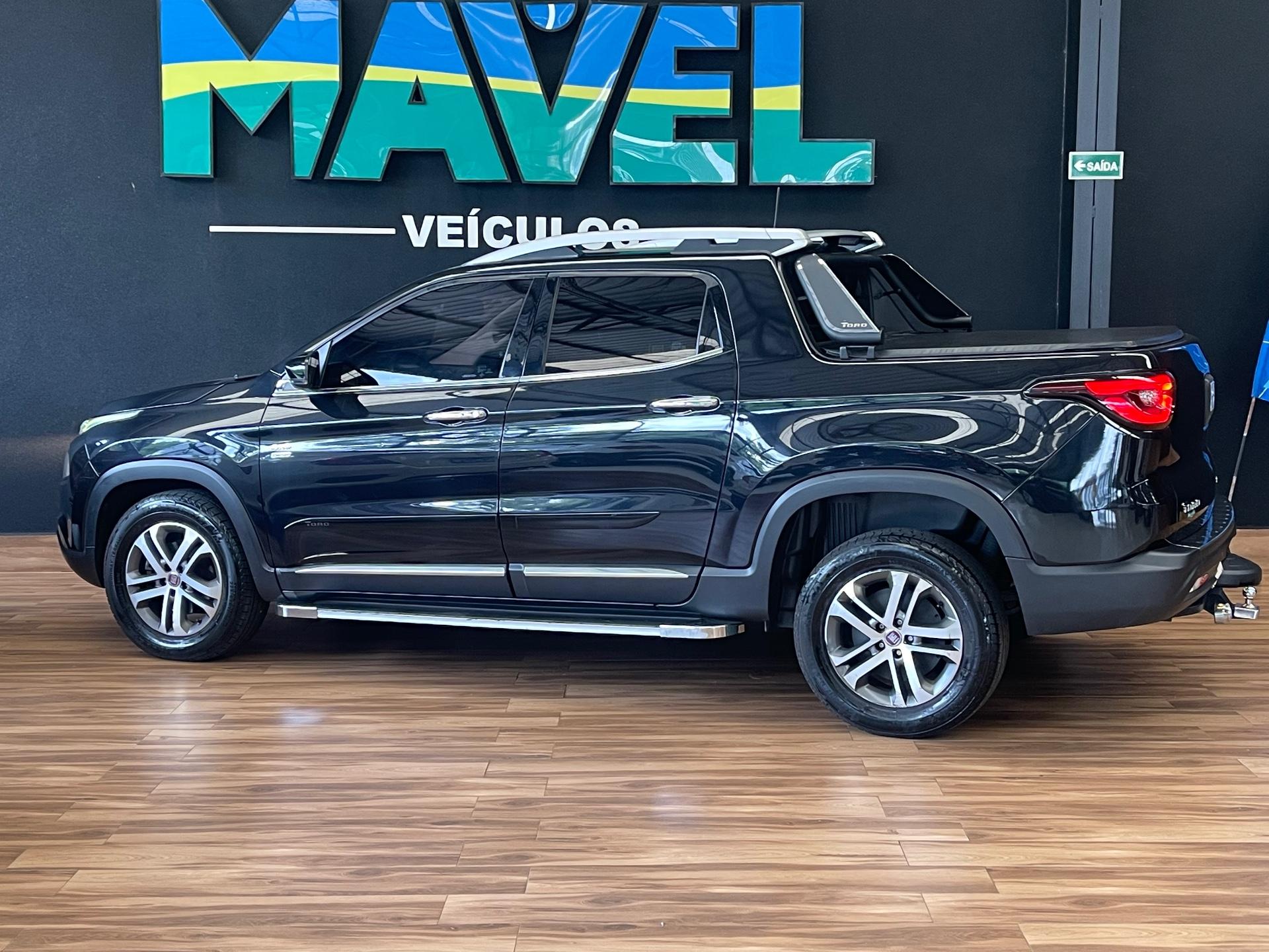 Foto 11 de Fiat Toro VOLCANO AT D4 2018