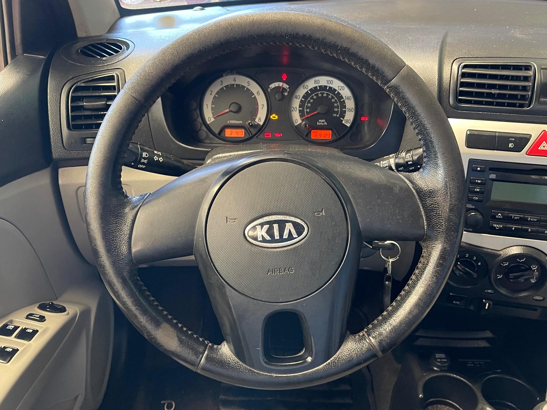 Foto 5 de Kia Picanto / EX3 1.0L 2011