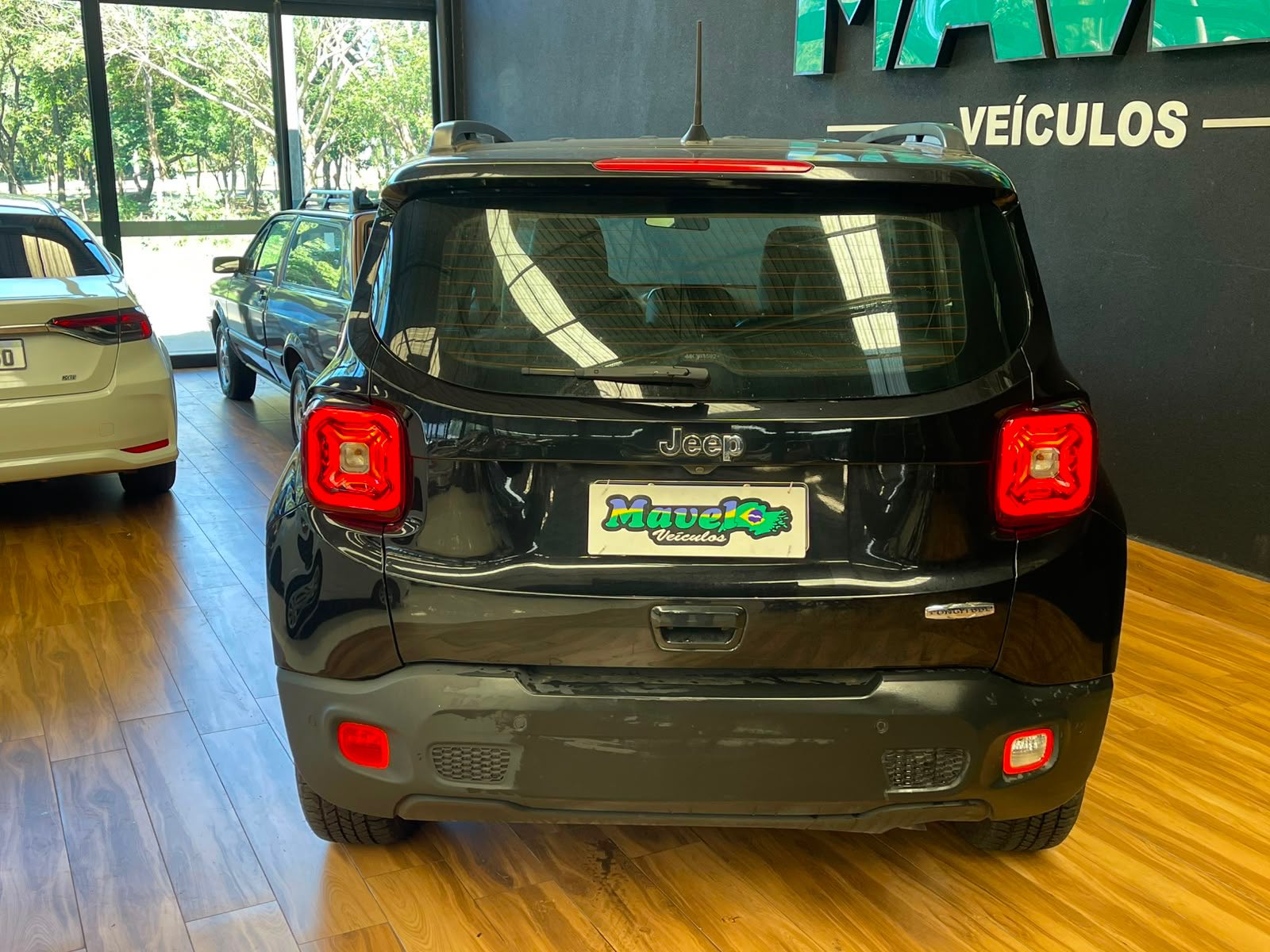Foto 11 de Jeep Renegade LNGTD AT 2021