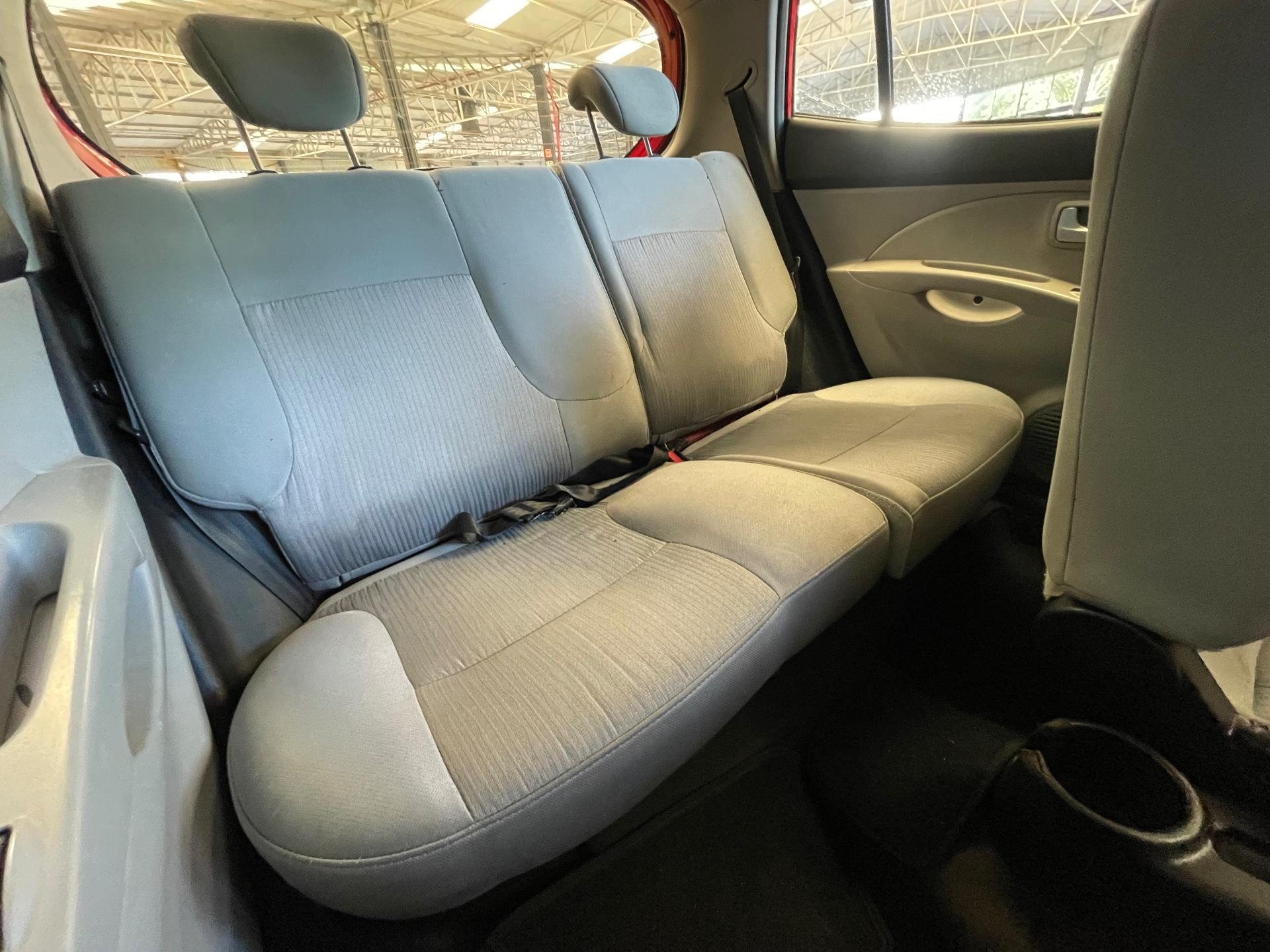 Foto 10 de Kia Picanto / EX3 1.0L 2011