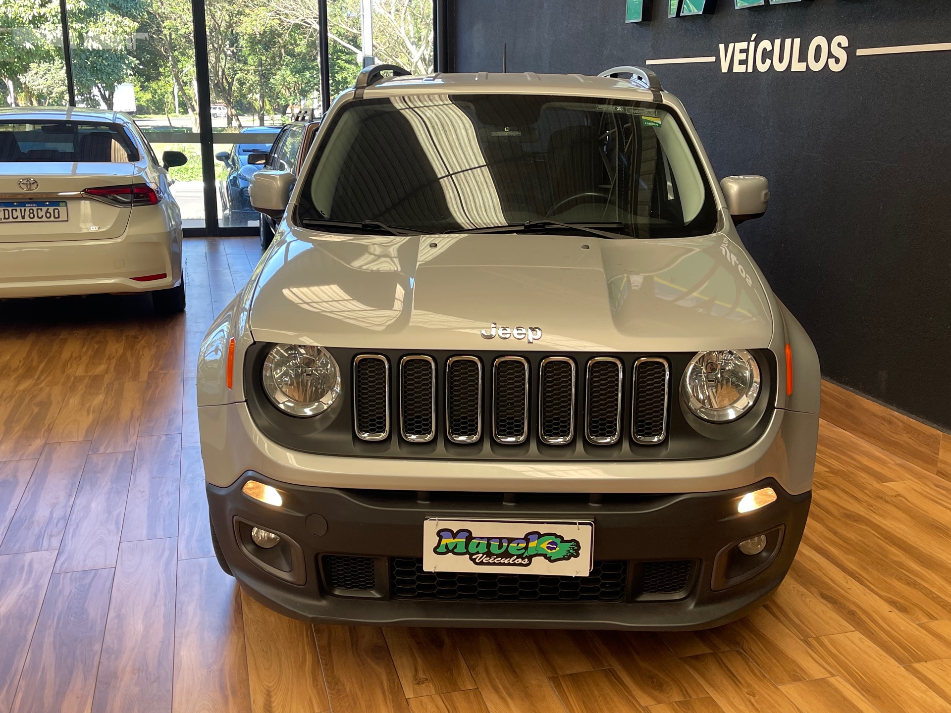 Foto 2 de Jeep Renegade LNGTD AT 2017