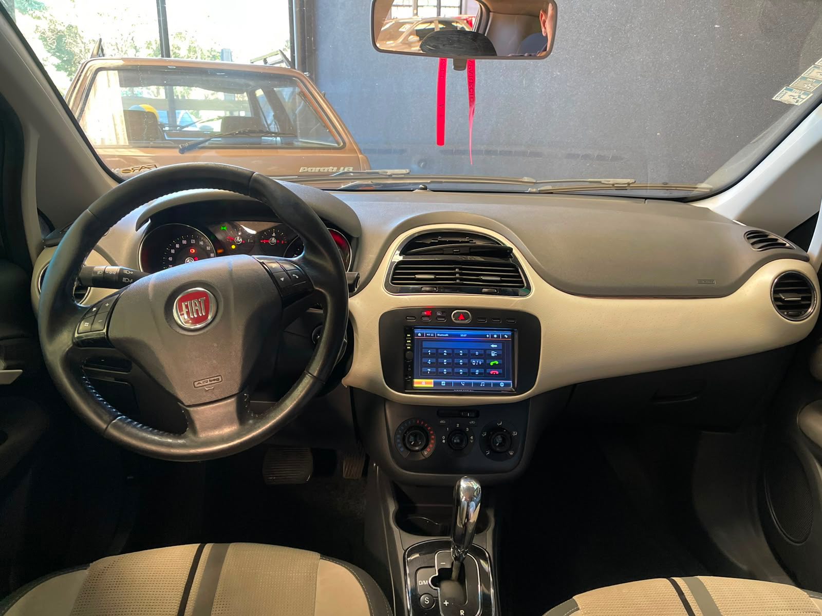 Foto 4 de Fiat Punto ESSENCE 1.6 2013