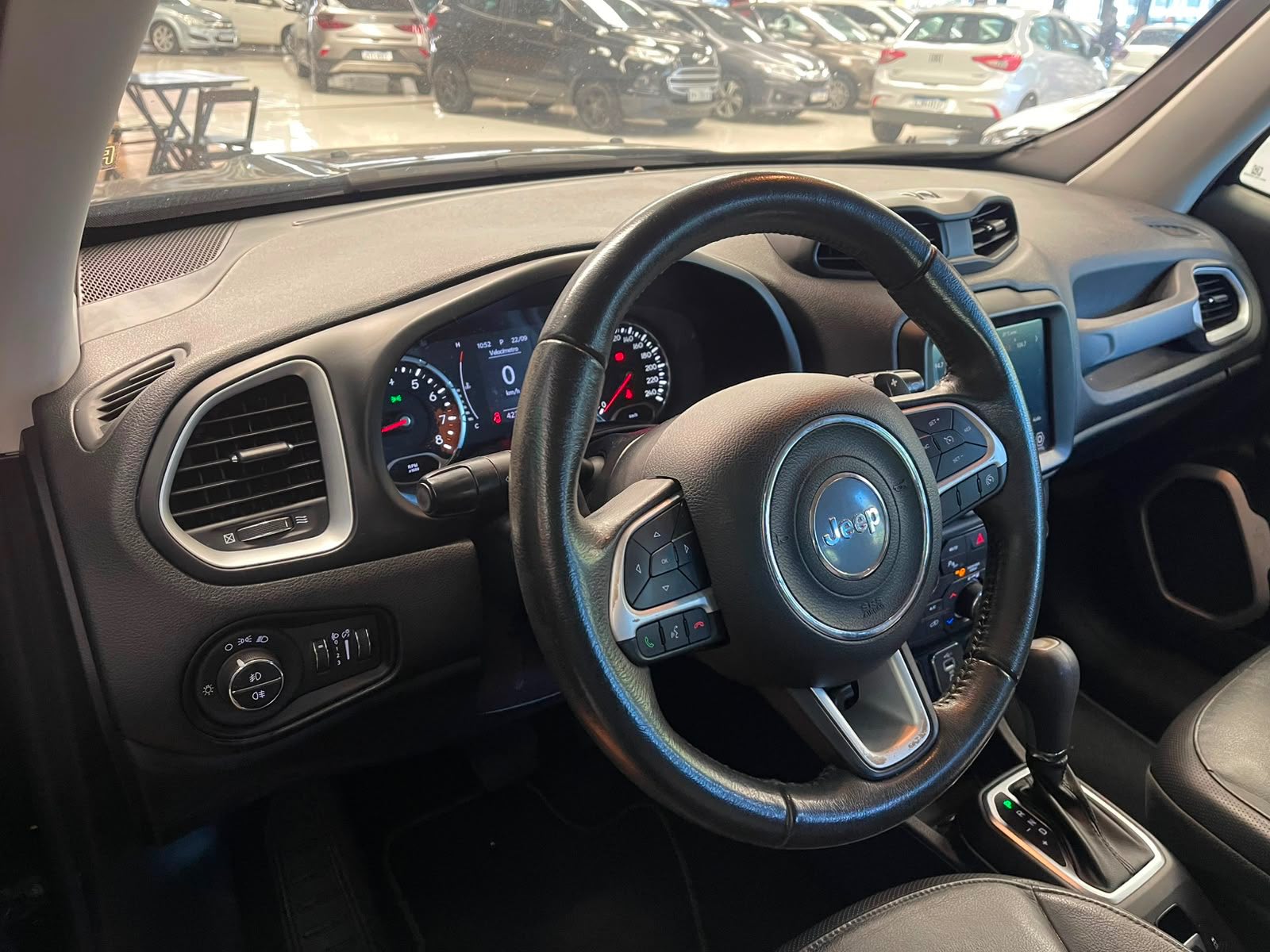Foto 7 de Jeep Renegade LNGTD AT 2021