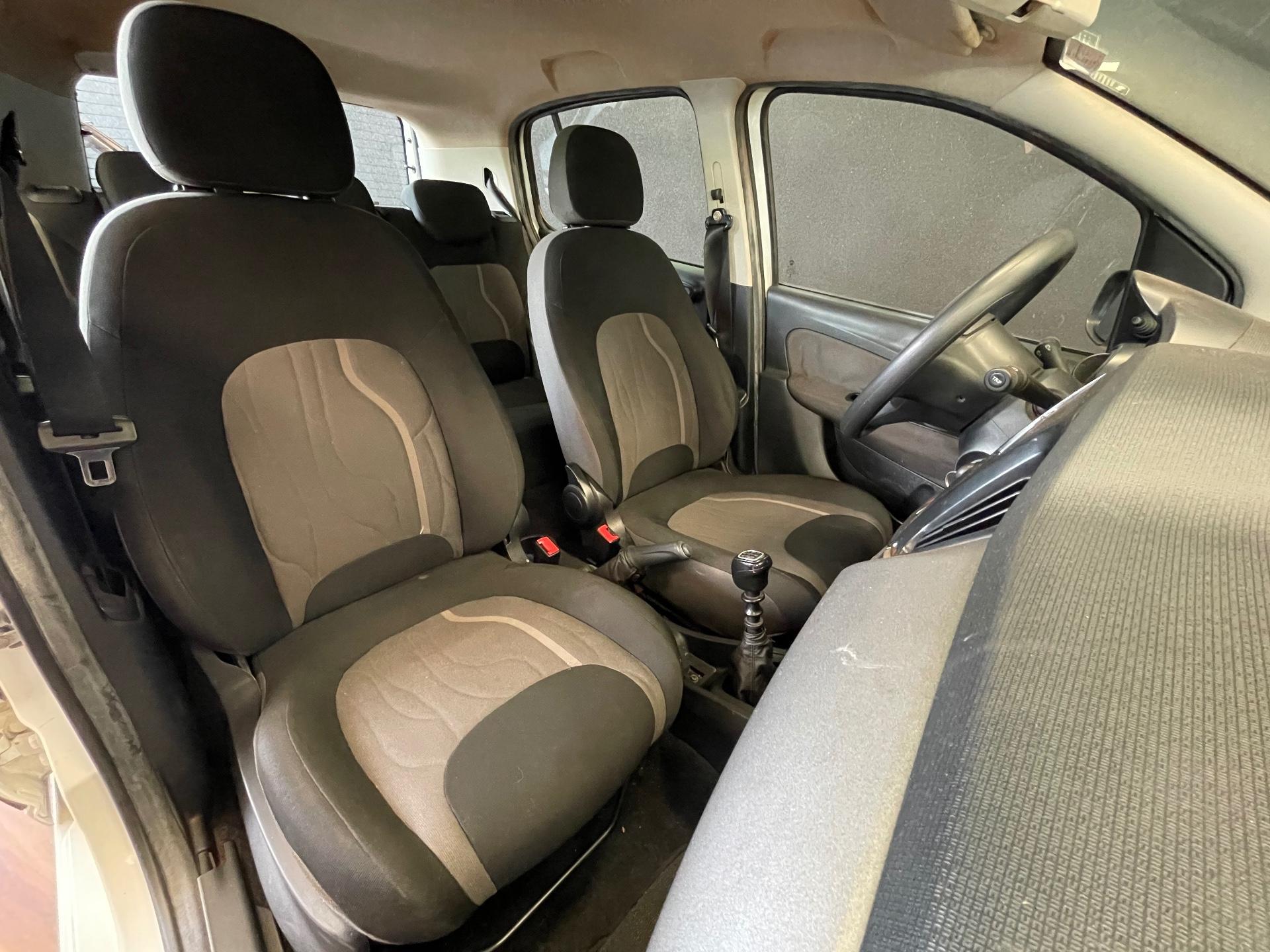 Foto 9 de Fiat Uno WAY 1.0 E 2020