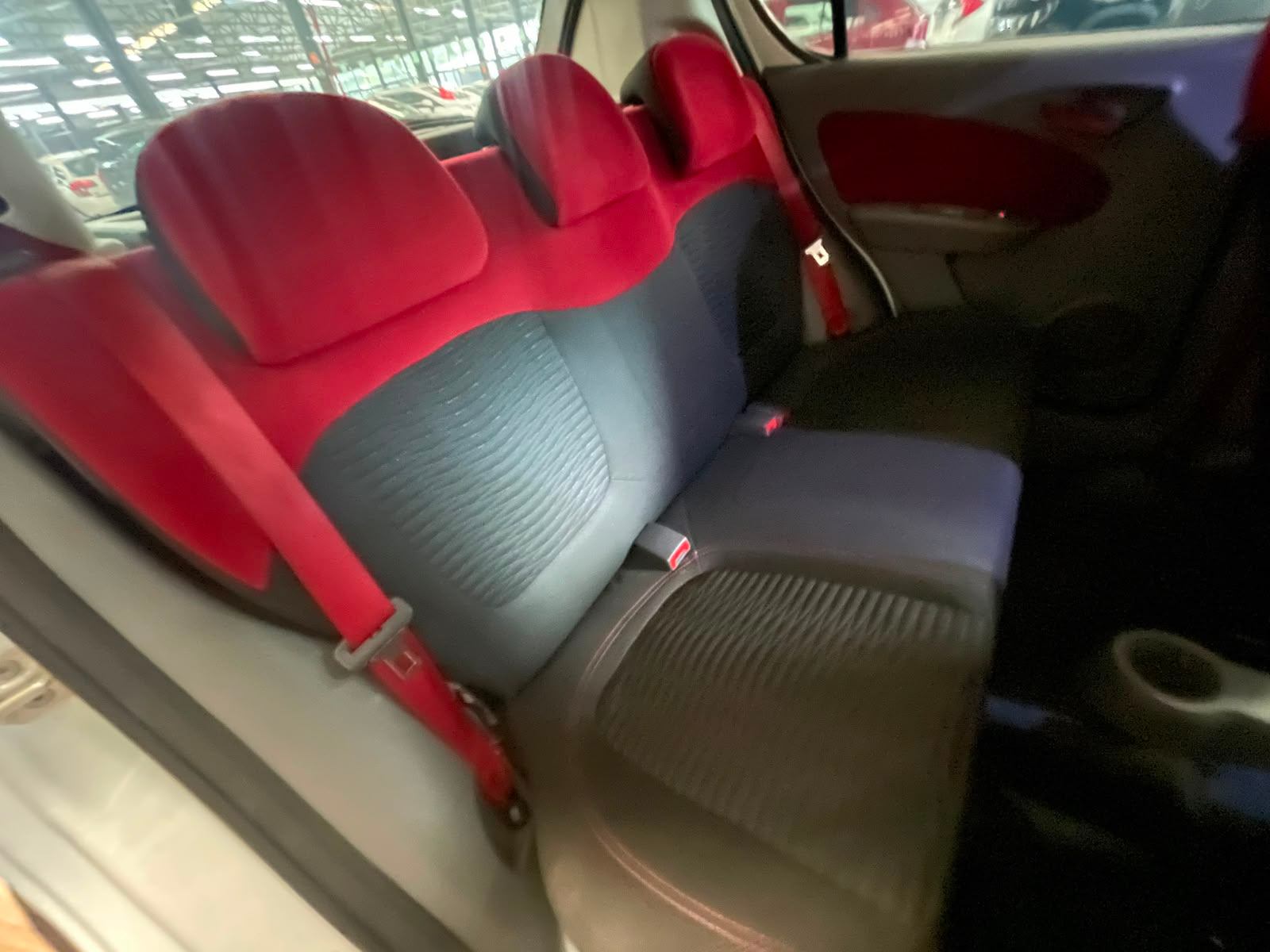 Foto 10 de Fiat Palio SPORTING 1.6 2015