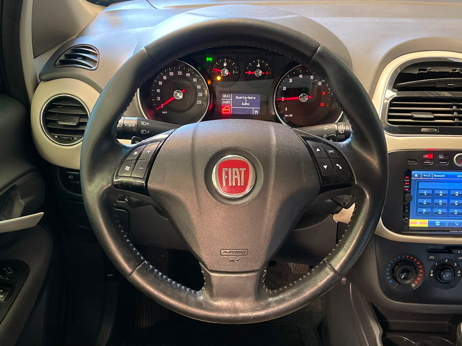 Foto 5 de Fiat Punto ESSENCE 1.6 2013