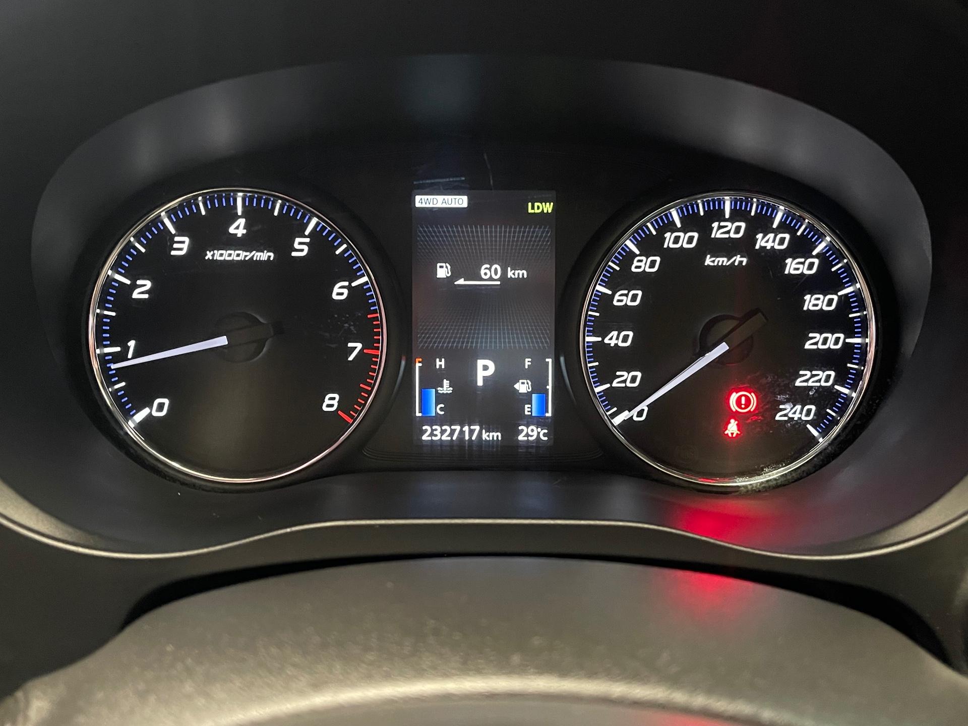 Foto 15 de Mitsubishi Outlander /MMC 3.0 GT 2016