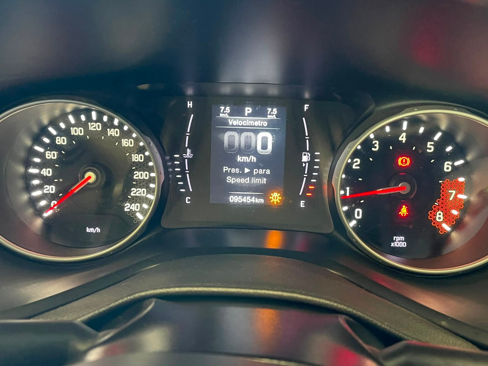 Foto 15 de Fiat Toro FREEDOM AT 2019