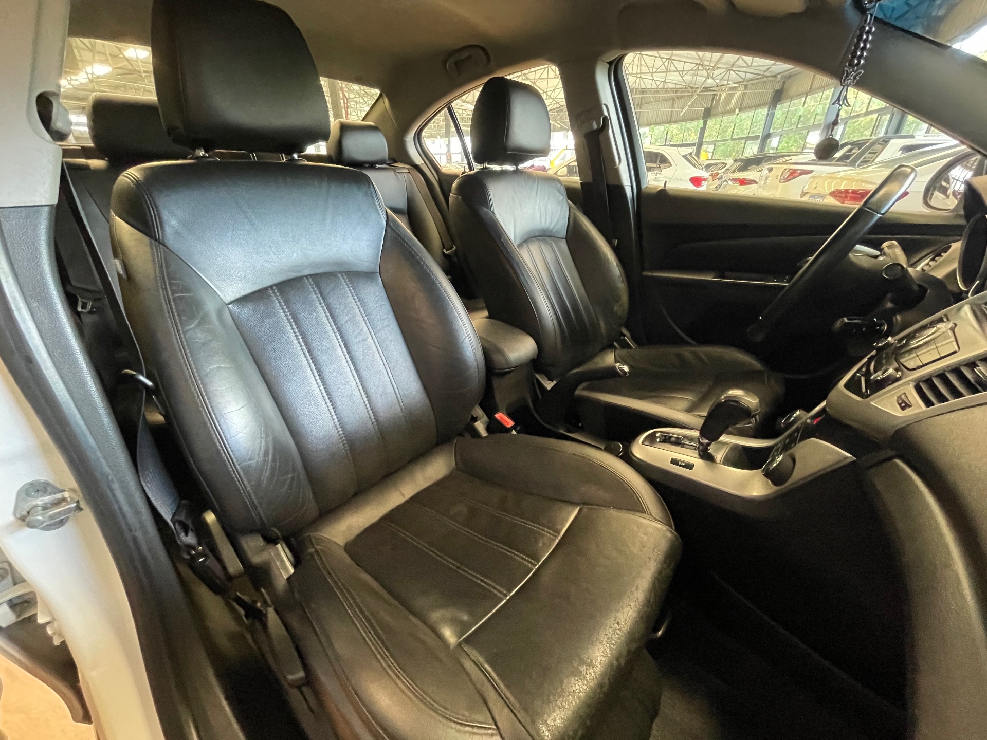 Foto 9 de Chevrolet Cruze LT NB 2014