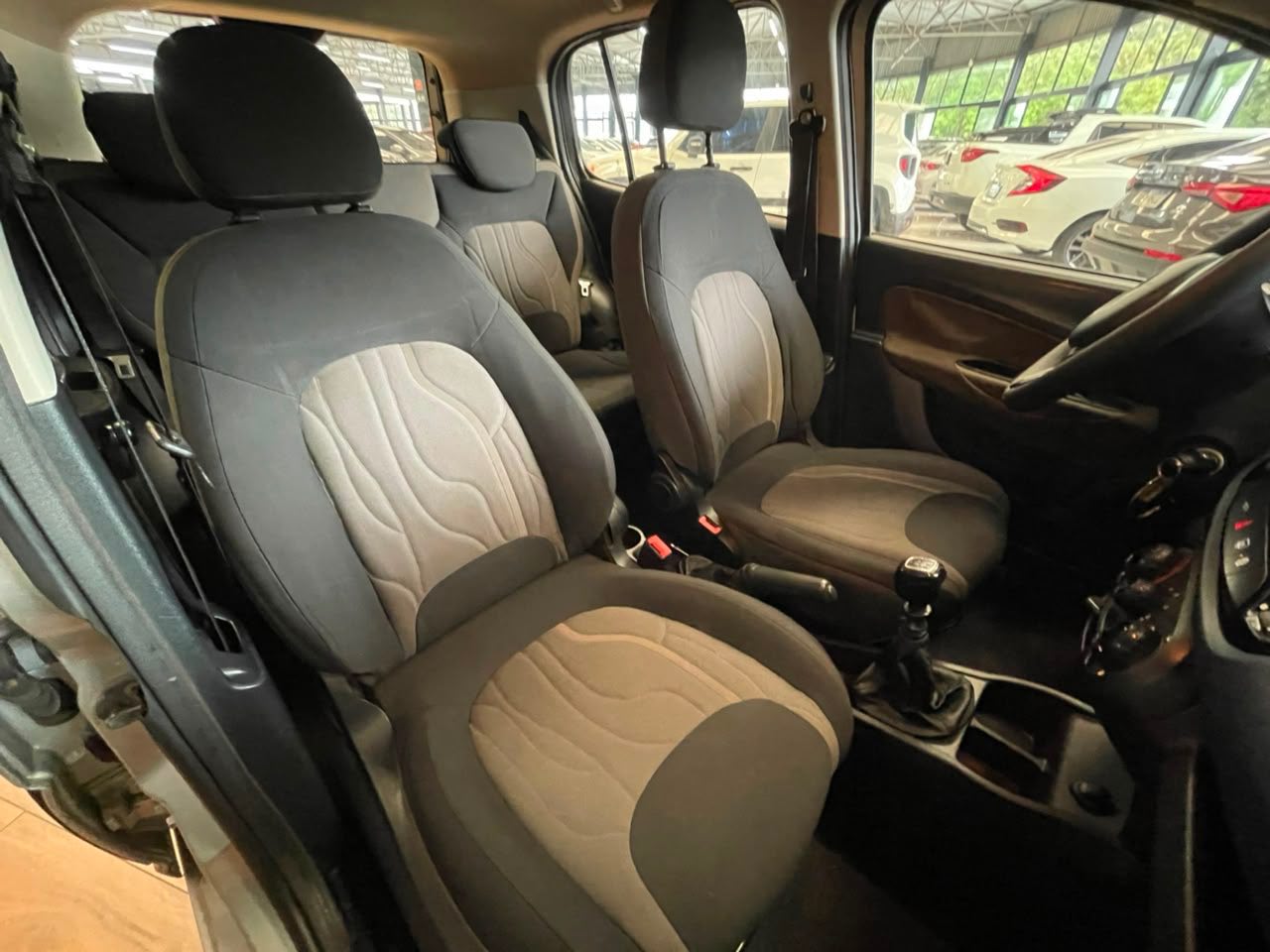 Foto 8 de Fiat Uno WAY 1.3 E 2018