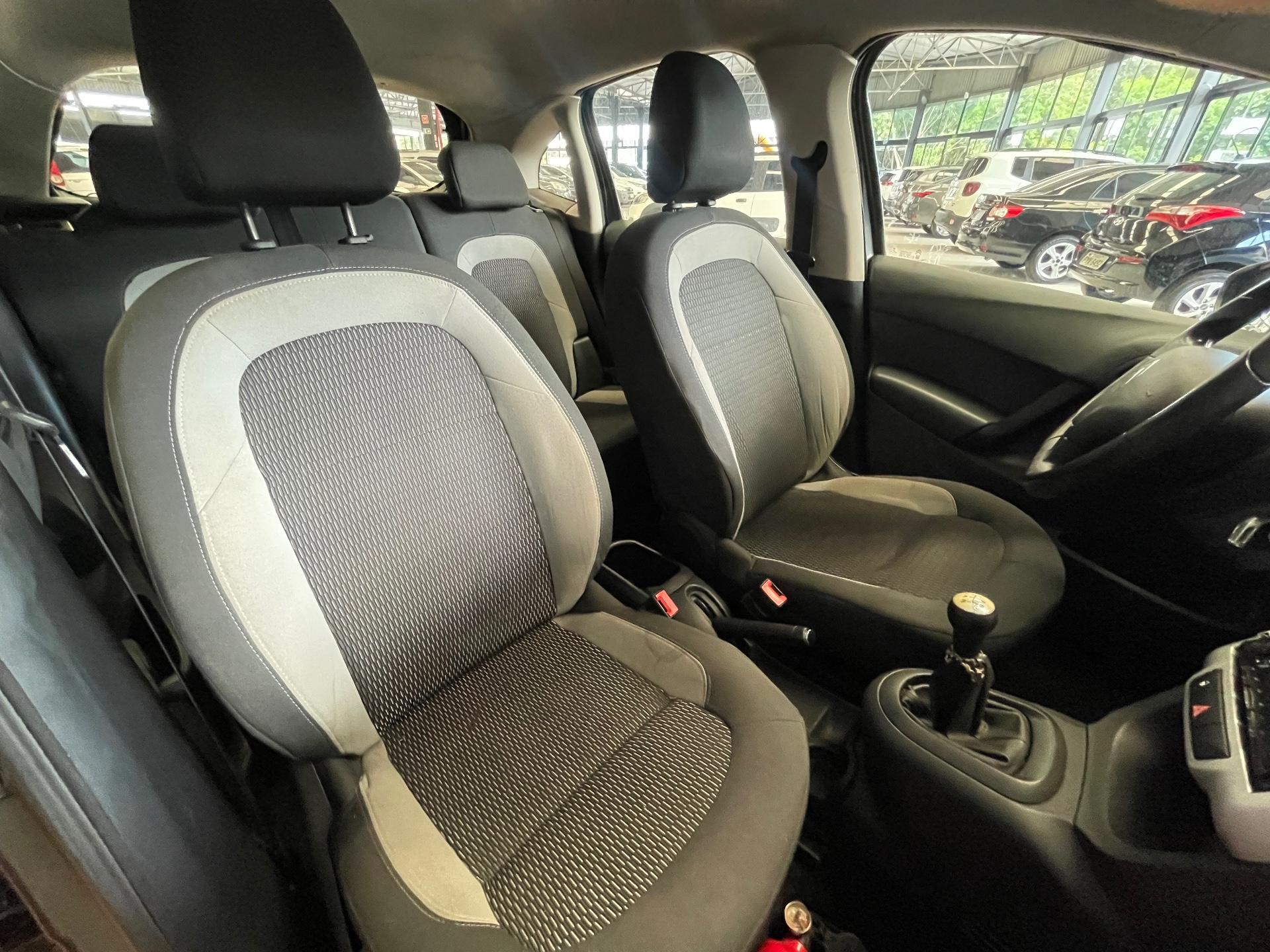 Foto 9 de Citroën C3 CITROEN /C3 90M TENDANCE 2014